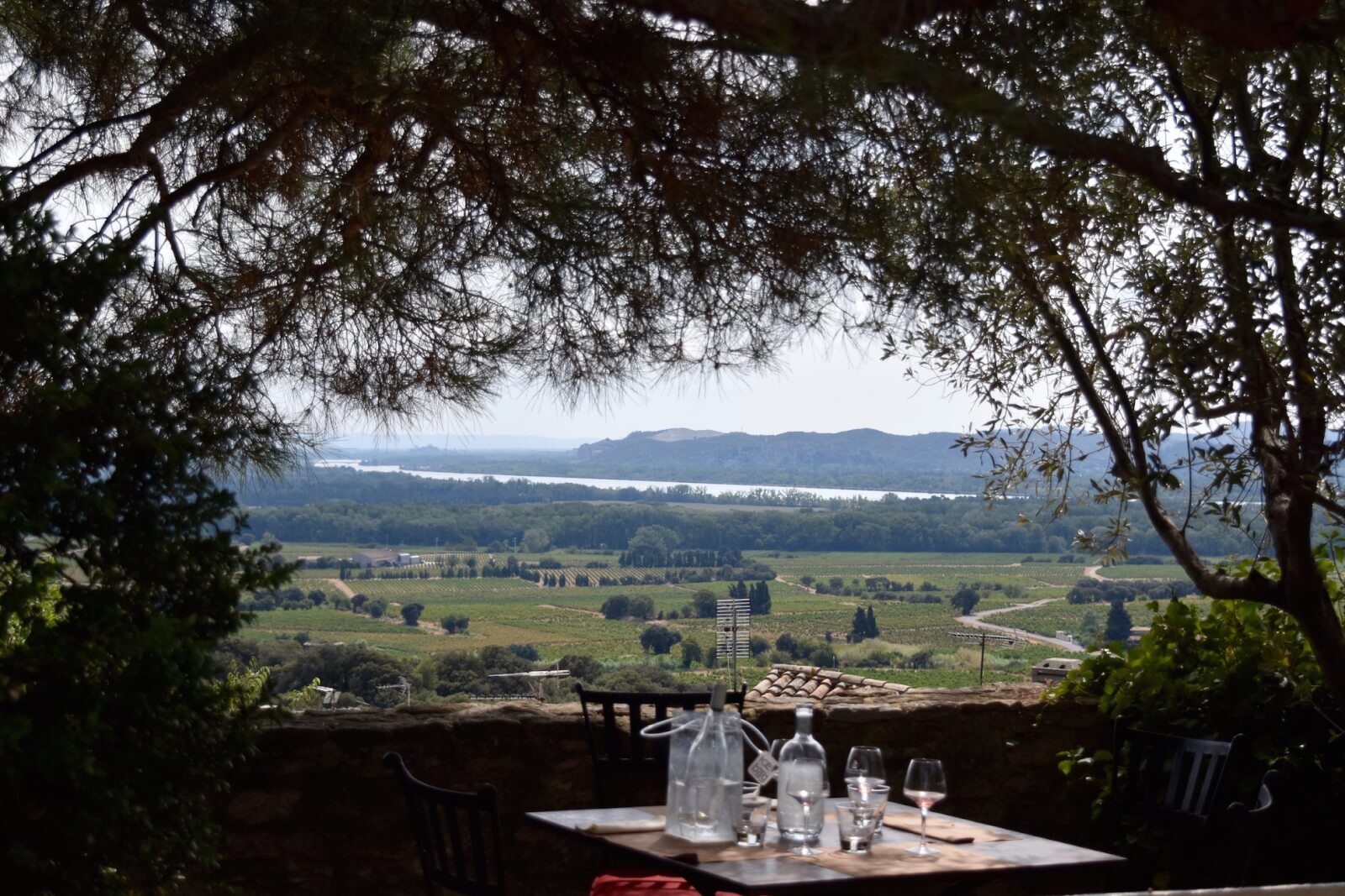Châteauneuf-du-Pape, France – A Complete Guide