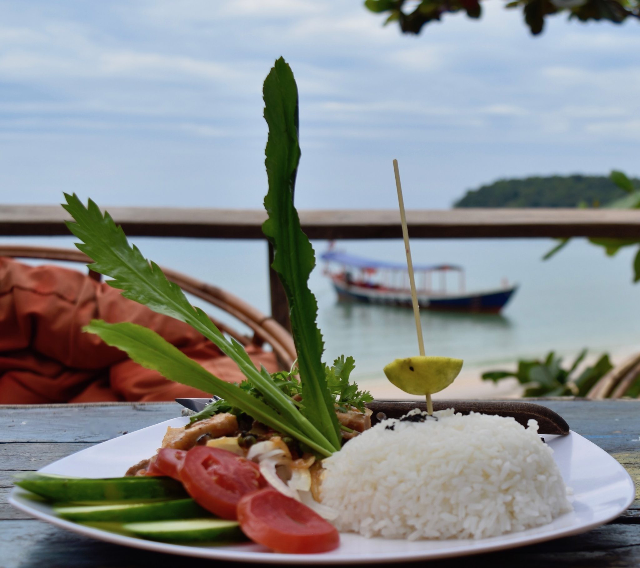 rice and salad on Koh Ta Kiev