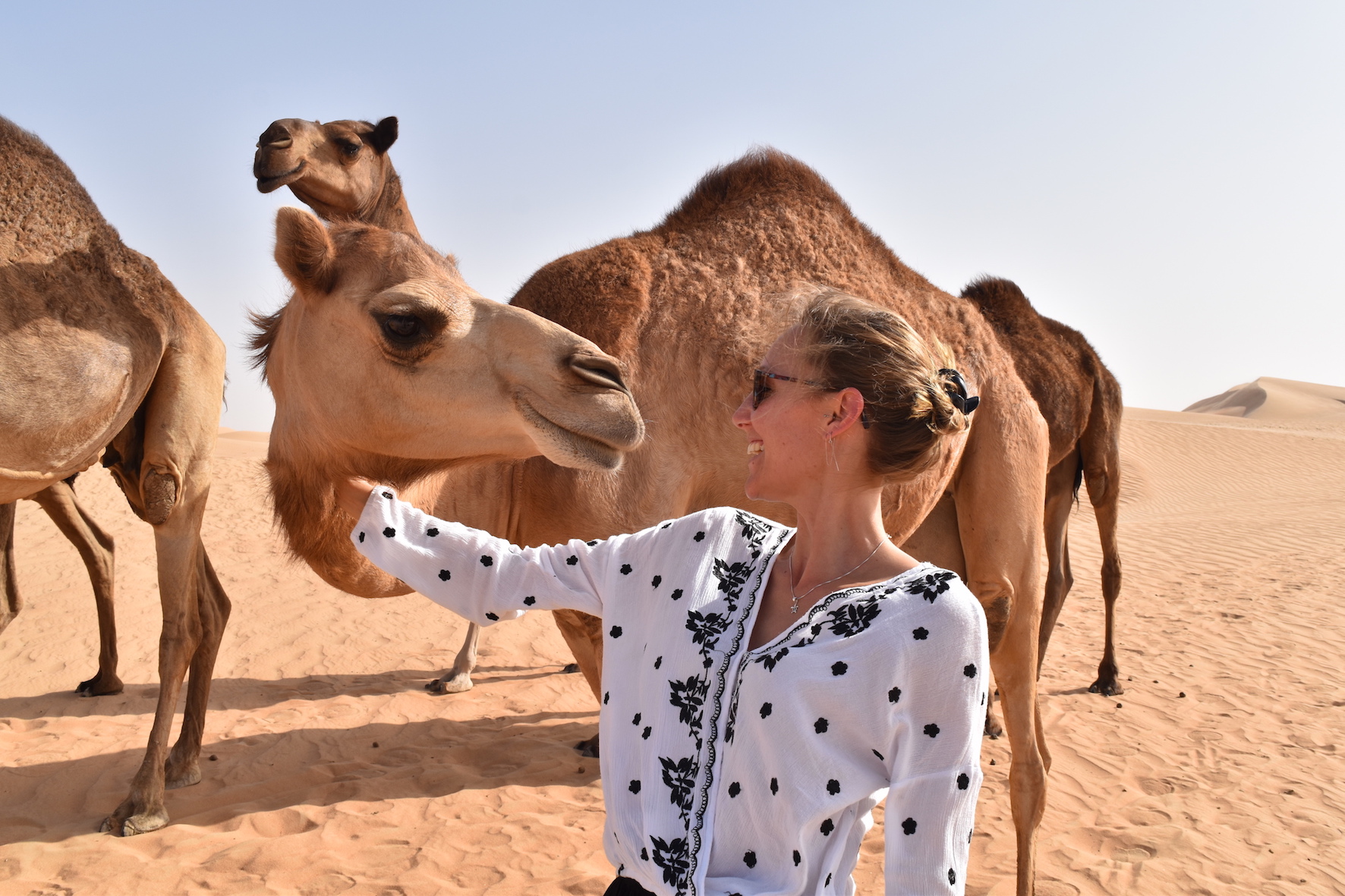 Hayley wearing a long sleeve top in the desert 