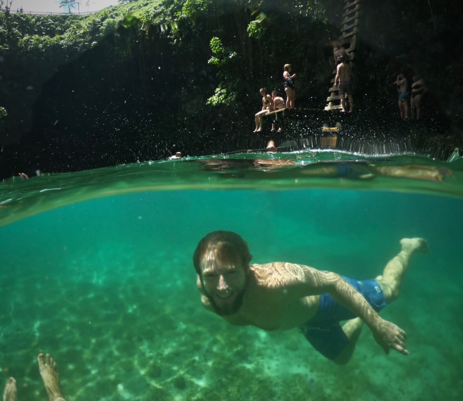 Swimming in the To Sua Ocean Trench