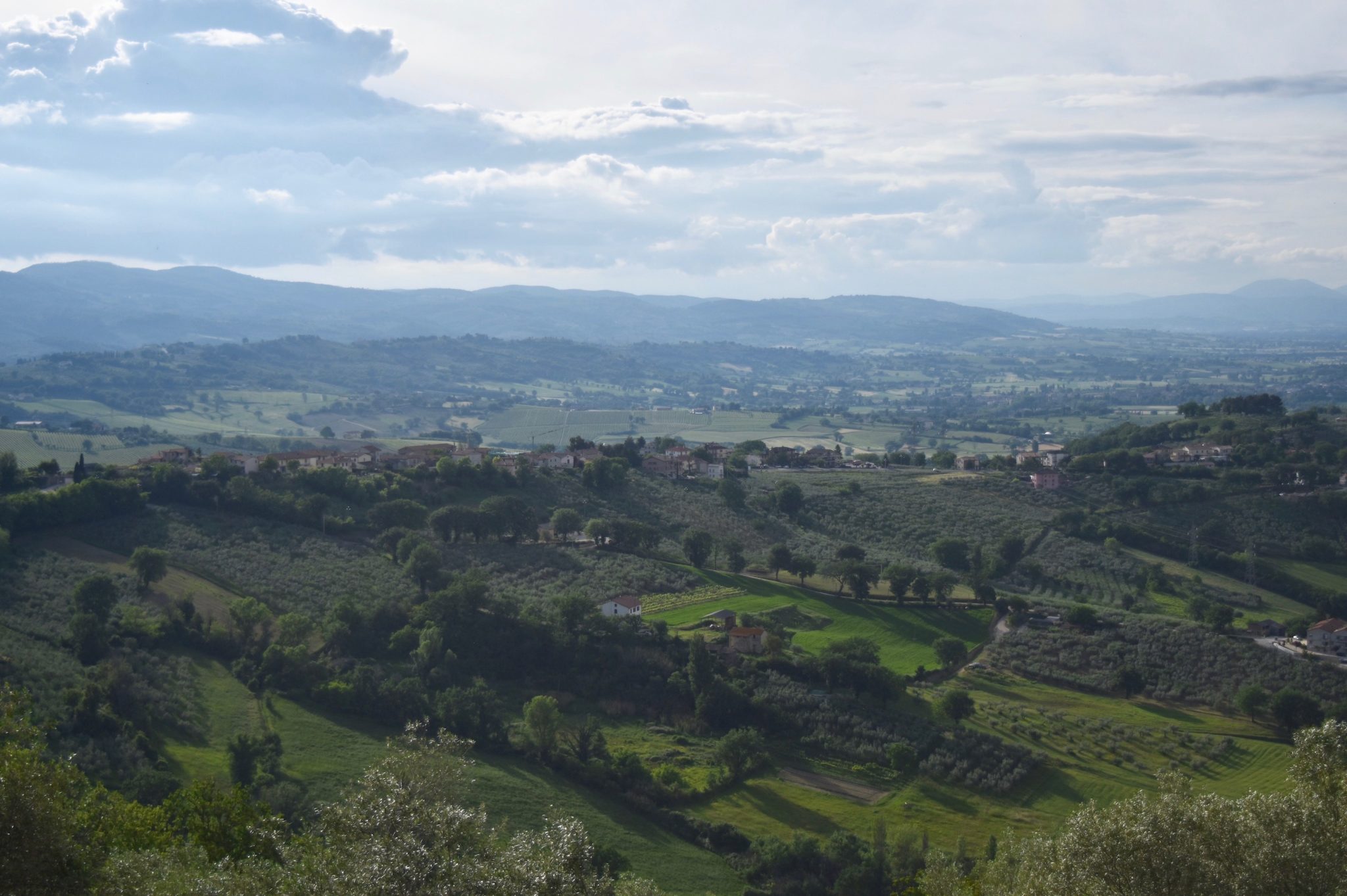 Umbria - A Lovely Planet - Hayley Lewis 