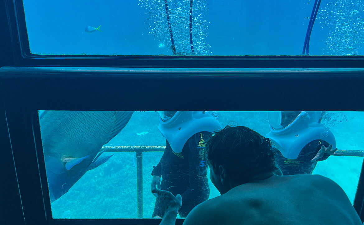 helmet divers on Reef Magic