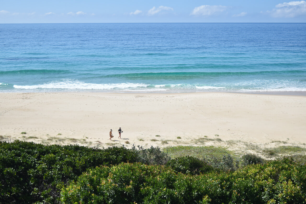 White sand and blue water at Blueys Beach