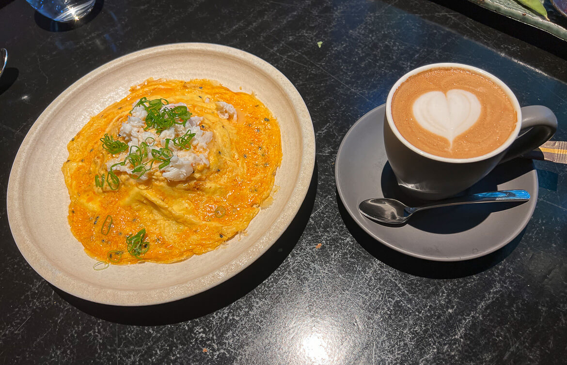 chilli crab omelette