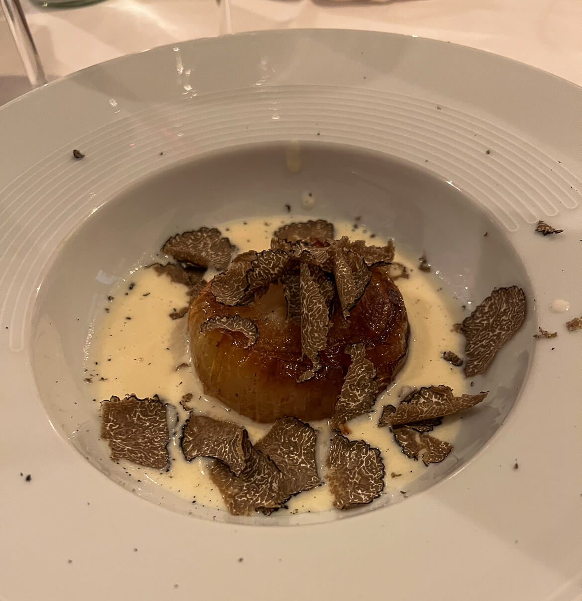 Caramalised onion, parmigiano reggiano cream and truffle