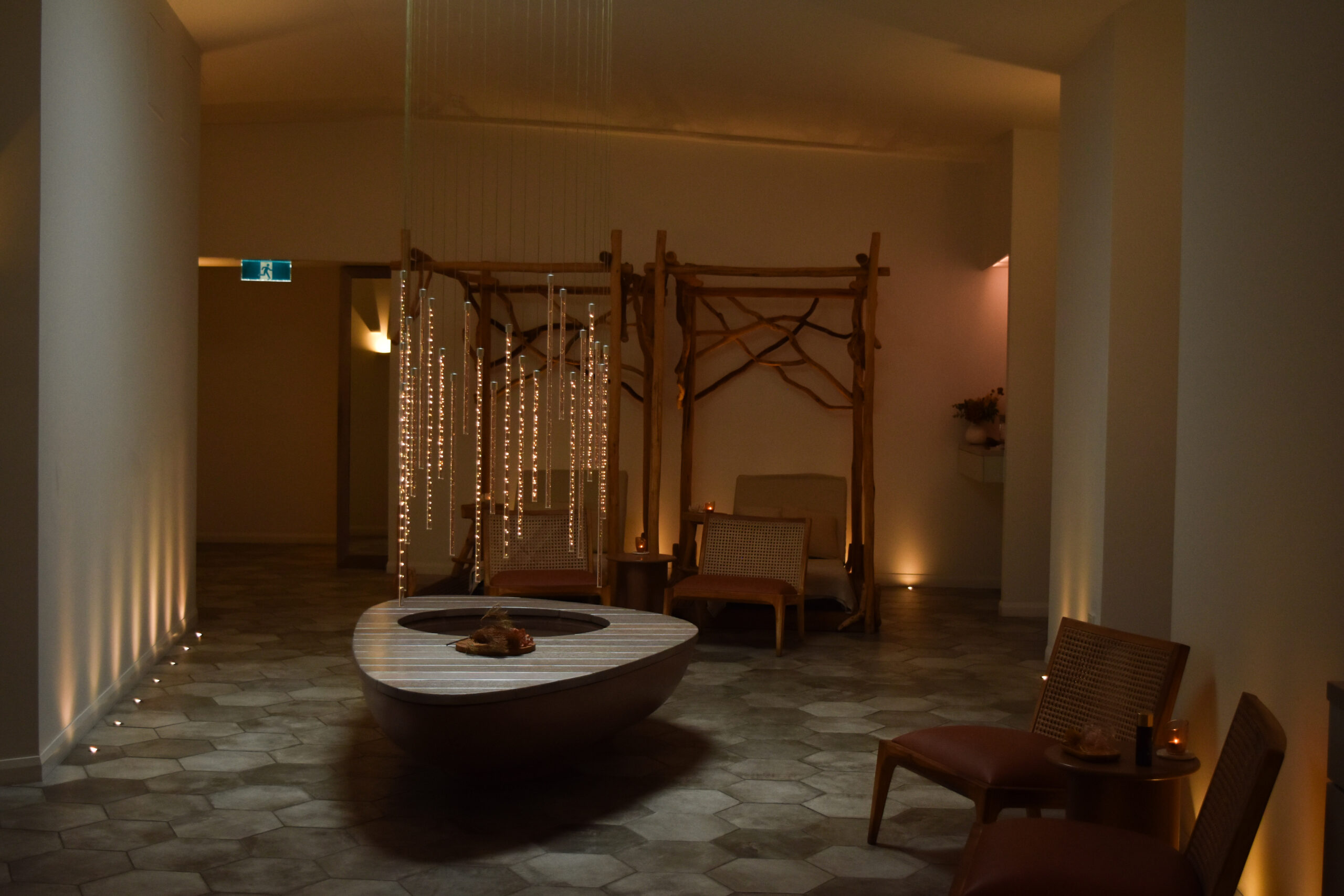 Relaxing decor in the spa at Elements
